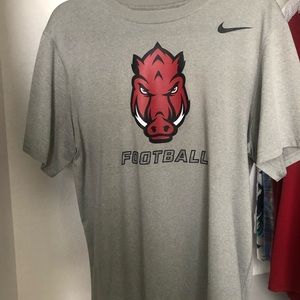 Nike. Shirt. Medium size